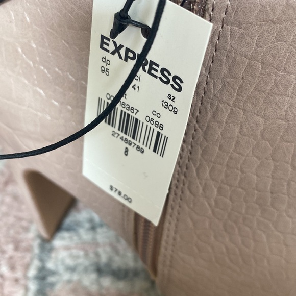 Express Booties - Picture 4 of 5